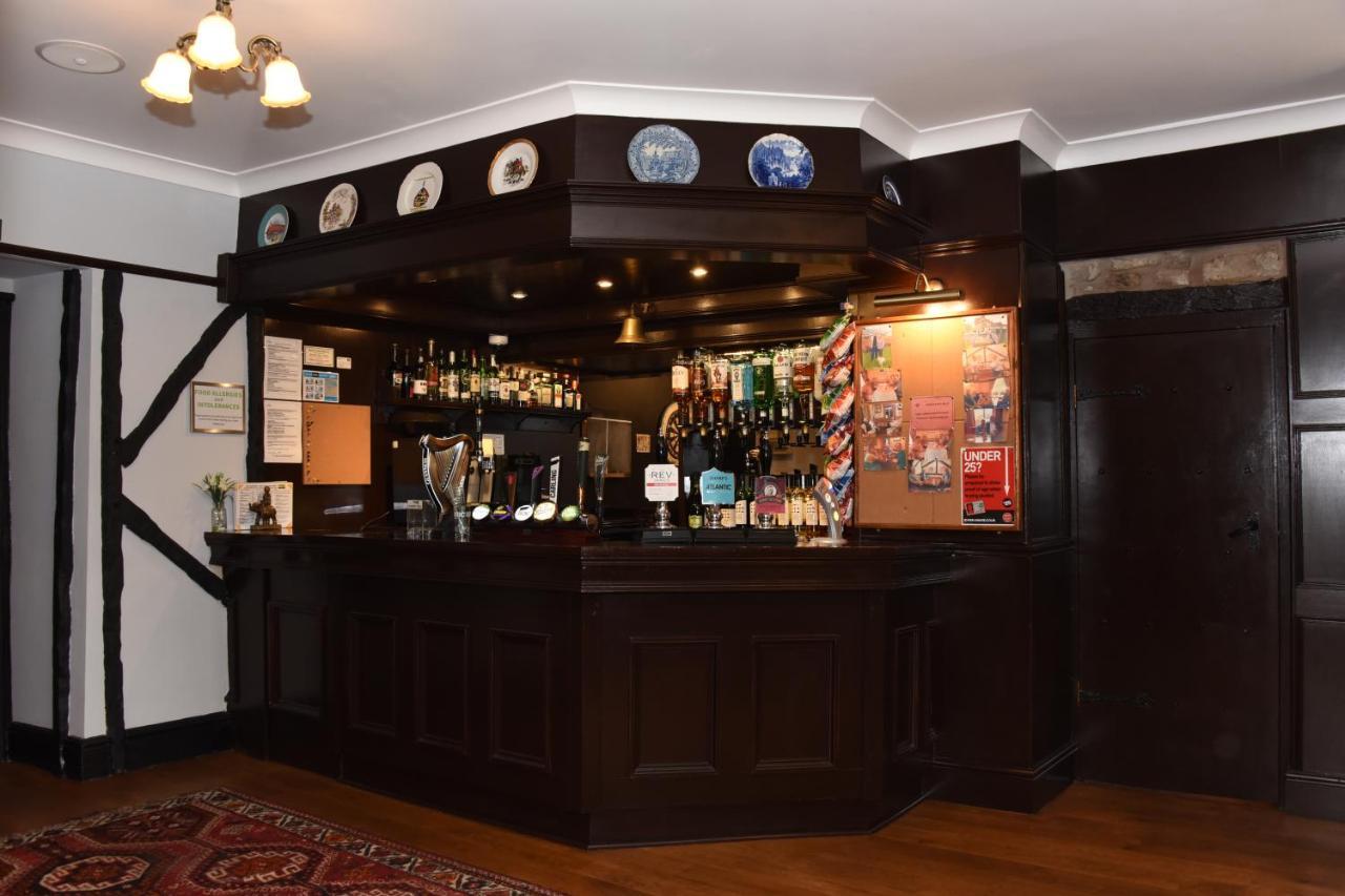 The Llanelwedd Arms Hotel Builth Wells Exteriör bild