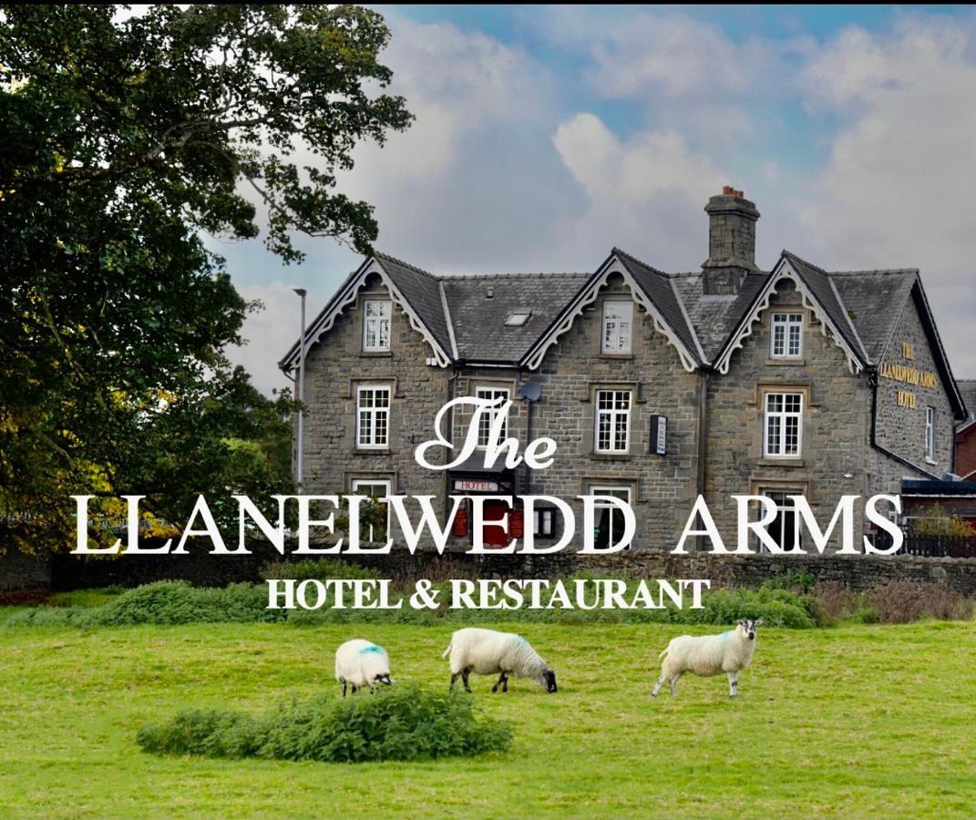 The Llanelwedd Arms Hotel Builth Wells Exteriör bild