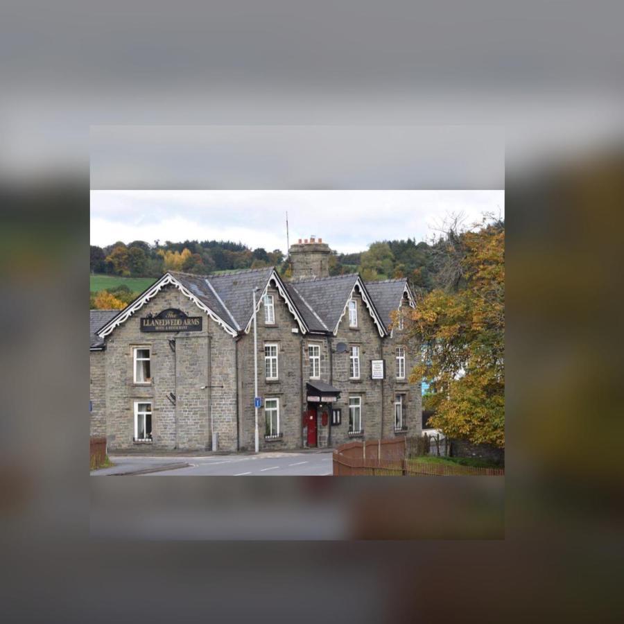 The Llanelwedd Arms Hotel Builth Wells Exteriör bild