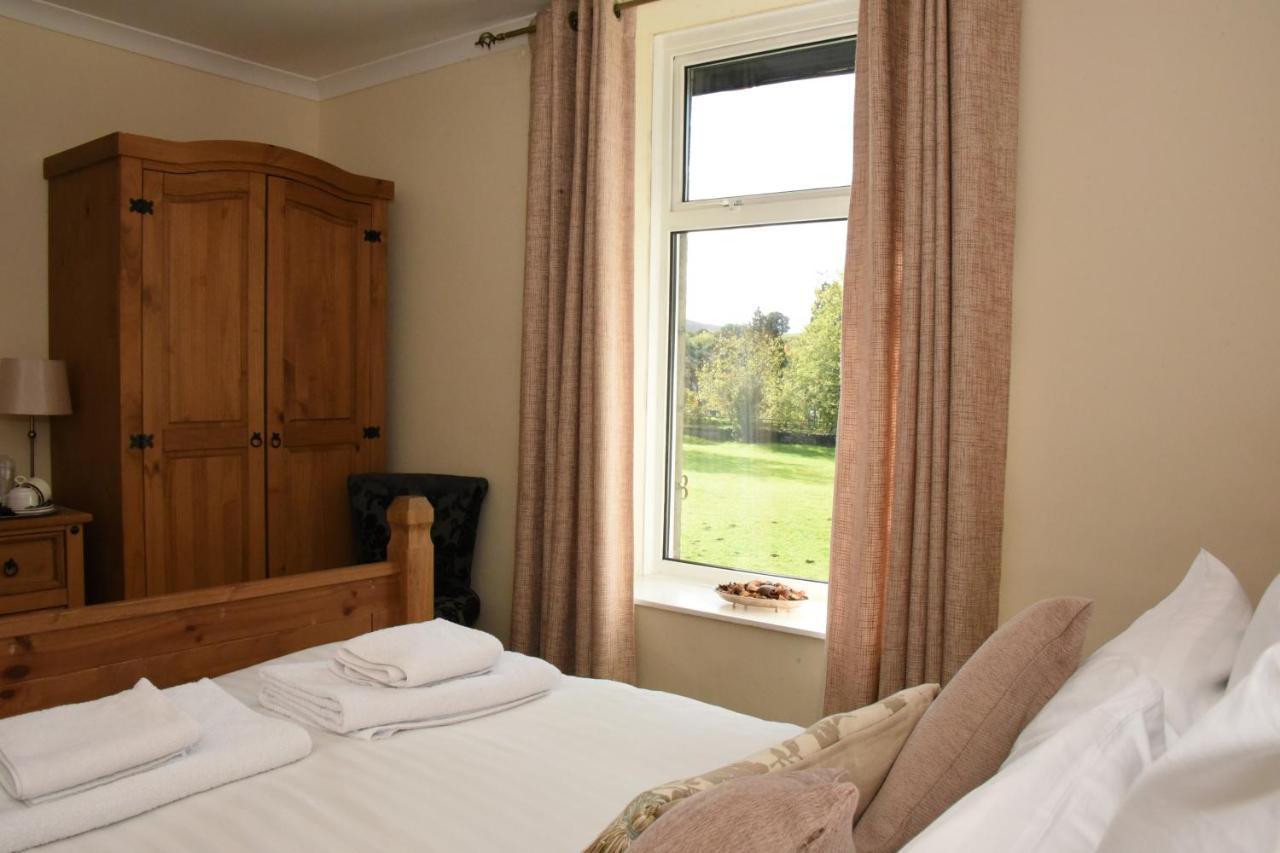 The Llanelwedd Arms Hotel Builth Wells Exteriör bild