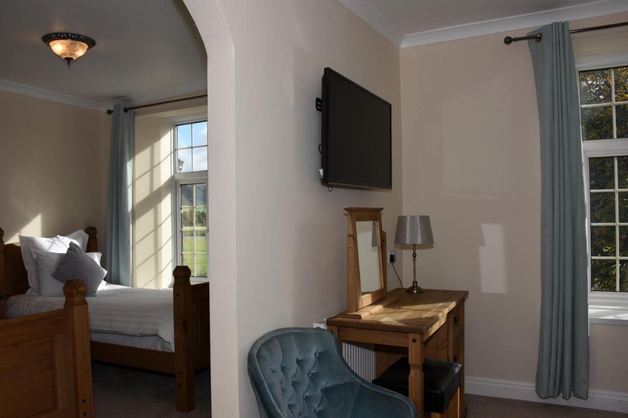 The Llanelwedd Arms Hotel Builth Wells Exteriör bild