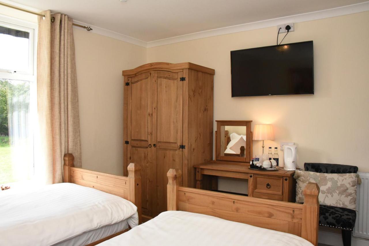 The Llanelwedd Arms Hotel Builth Wells Exteriör bild