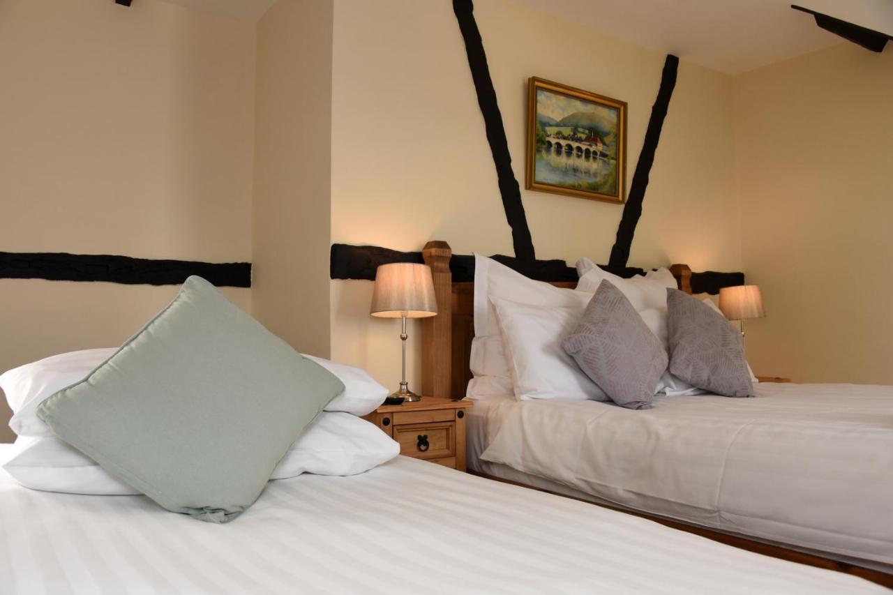 The Llanelwedd Arms Hotel Builth Wells Exteriör bild
