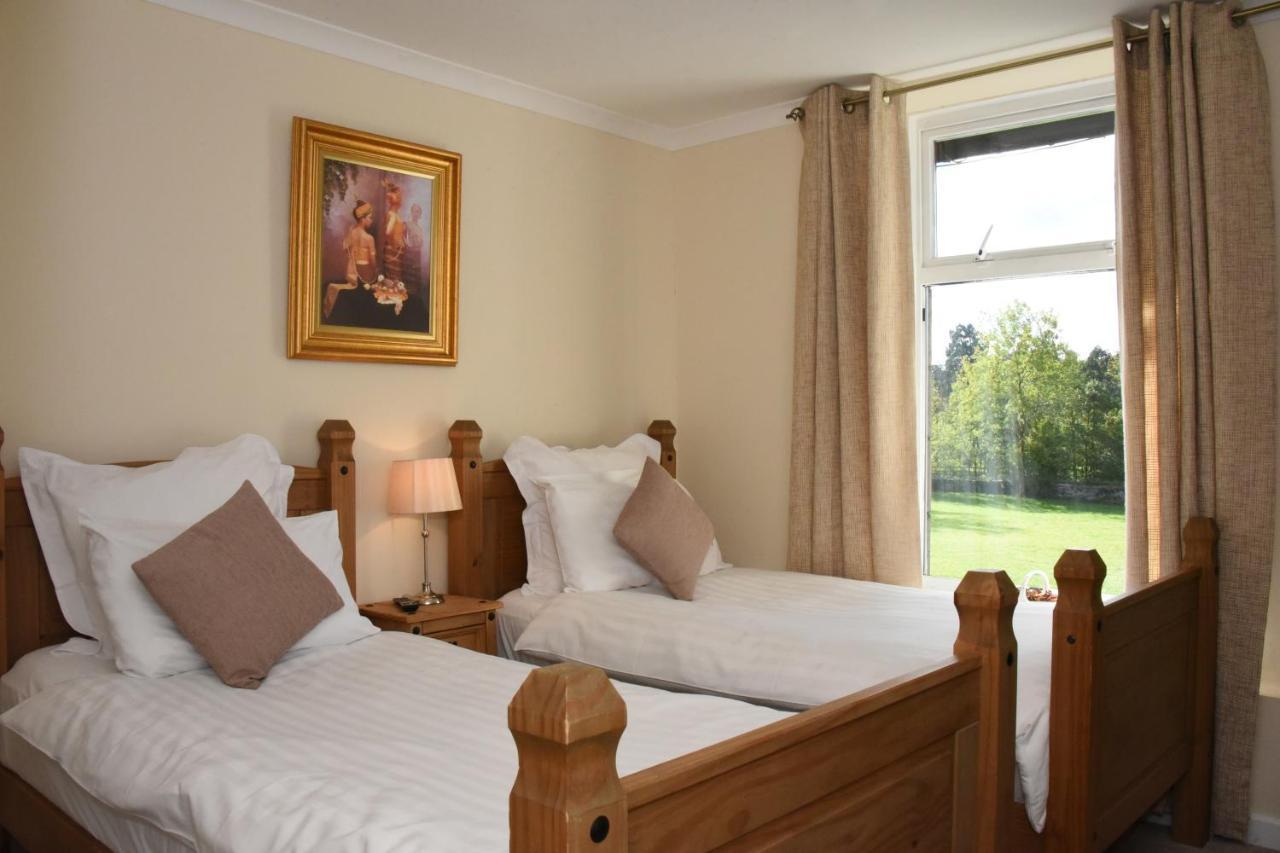 The Llanelwedd Arms Hotel Builth Wells Exteriör bild
