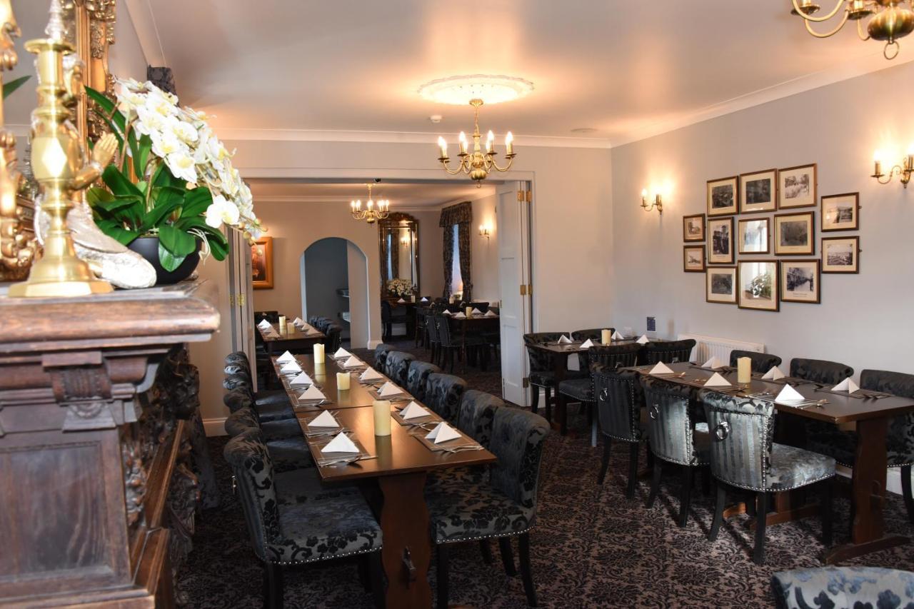 The Llanelwedd Arms Hotel Builth Wells Exteriör bild