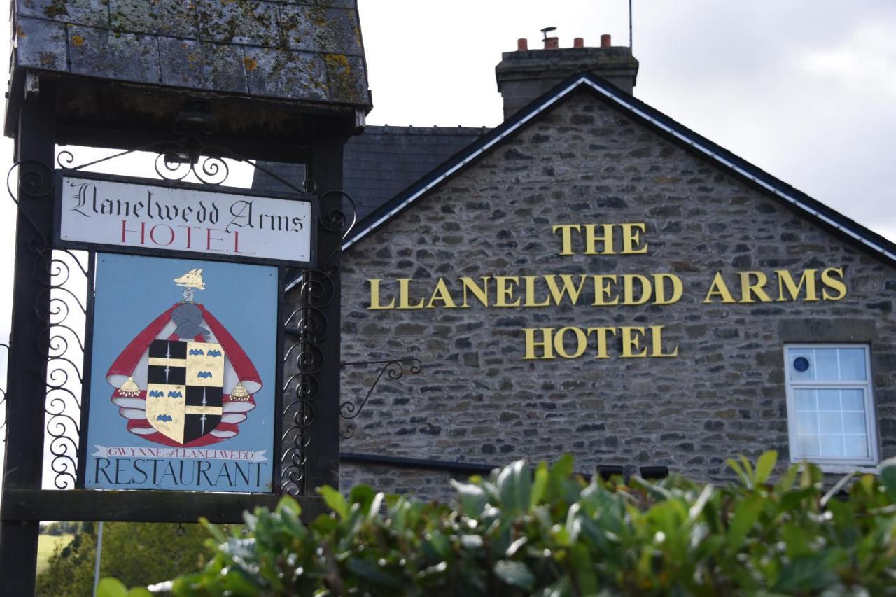 The Llanelwedd Arms Hotel Builth Wells Exteriör bild