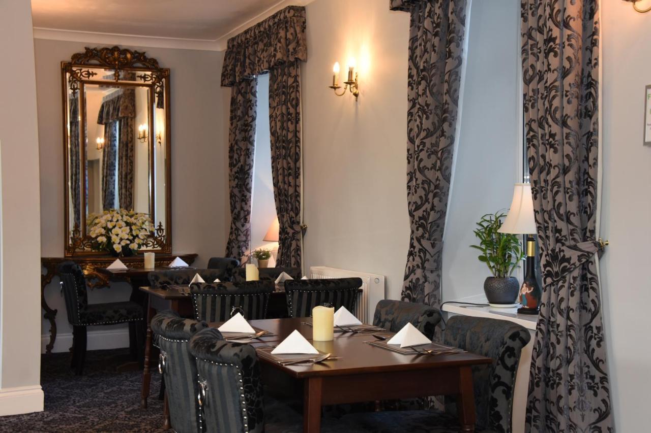 The Llanelwedd Arms Hotel Builth Wells Exteriör bild