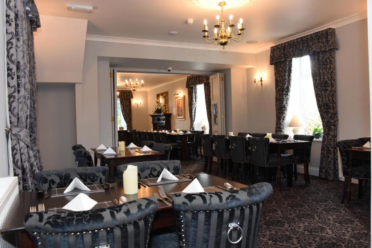 The Llanelwedd Arms Hotel Builth Wells Exteriör bild